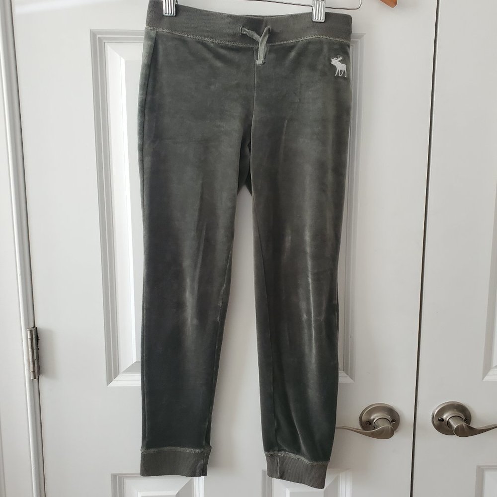 Abercrombie kids velvet sweatpants.